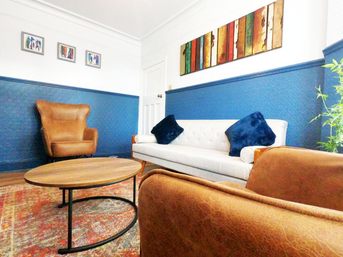 3 Bedroom Boutique Home, Newcastle Town Centre * Newcastle (Down)