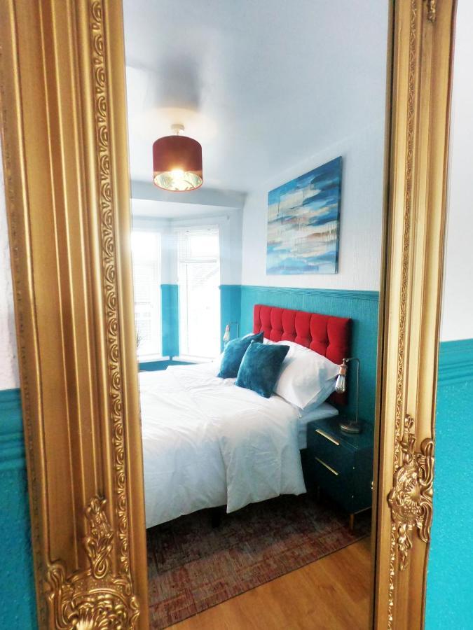 3 Bedroom Boutique Home, Newcastle Town Centre Holiday home *