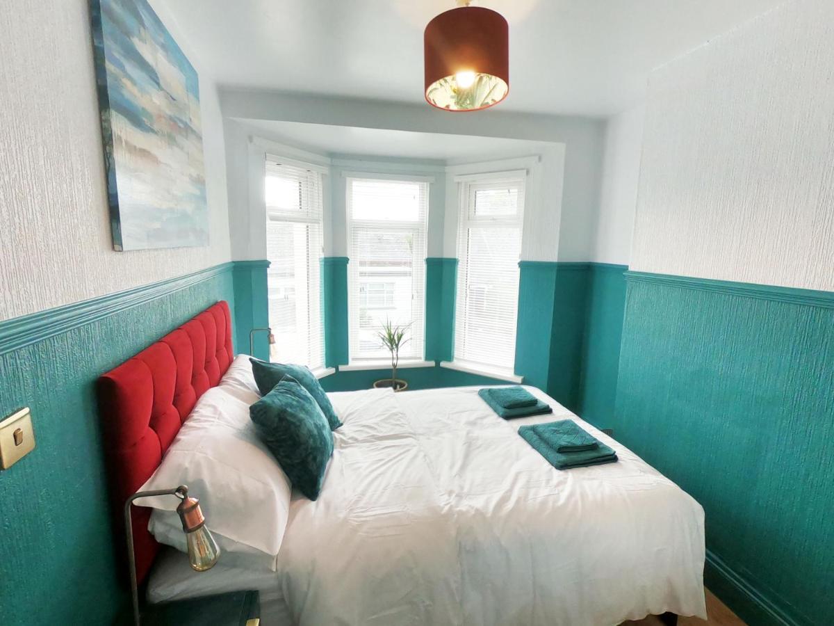 3 Bedroom Boutique Home, Newcastle Town Centre * Newcastle (Down)